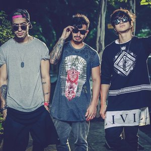Zdjęcia dla '3YeaH'
