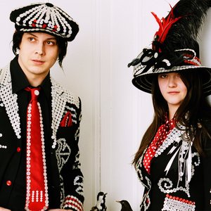 Image for 'The White Stripes'