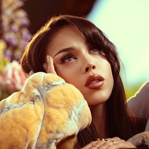 “Danna Paola”的封面
