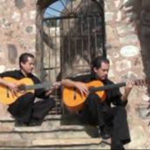 “Guitarras Mágicas”的封面