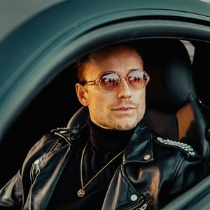 “Party Favor”的封面