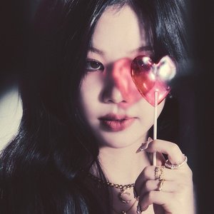 “SOOJIN”的封面