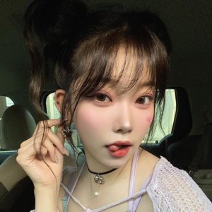 Leo_vely