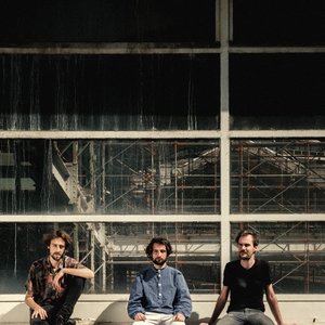 “One Frame Movement”的封面