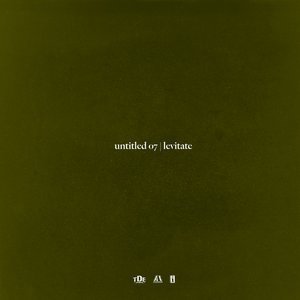 “untitled 07 | levitate”的封面
