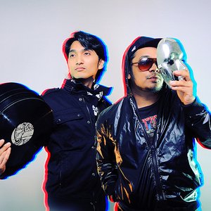 “Dangerdisko”的封面