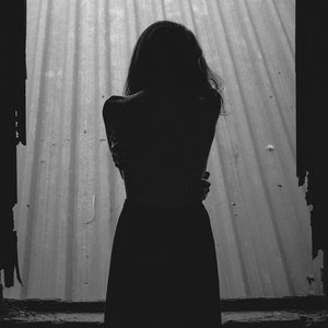 “Life is But an Empty Dream”的封面