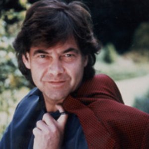 “Simon May”的封面
