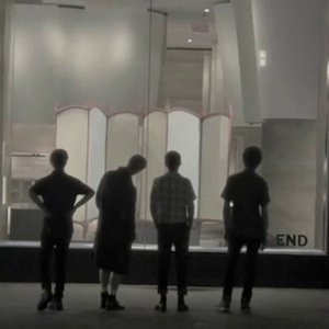 “The Drums”的封面