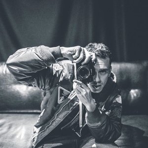 “Logic”的封面