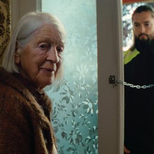 Imagen de 'Step - Grandma'