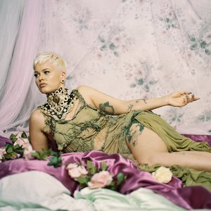“Etta Bond”的封面