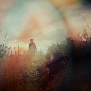 “Night Beds”的封面