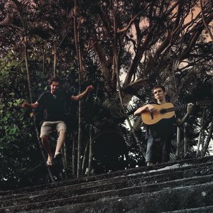“a casa mais estranha não tem número”的封面