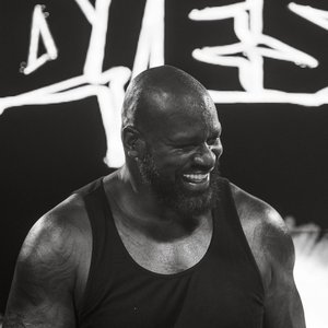 “DJ Diesel”的封面