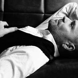 “Gord Downie”的封面