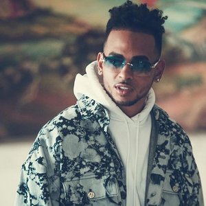 'Ozuna'の画像