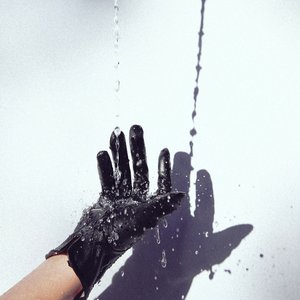 Bild für 'Black Leather Glove'