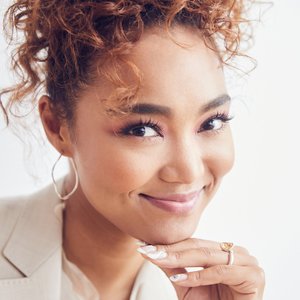 Bild für 'Crystal Kay'