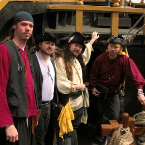 “Pyrates!”的封面