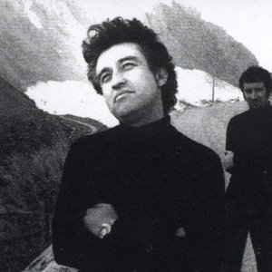 “Los Dioses”的封面