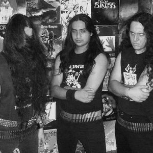 Image for 'Em Ruínas'