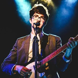 Immagine per 'Car Seat Headrest'