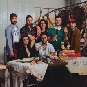 “Feira”的封面