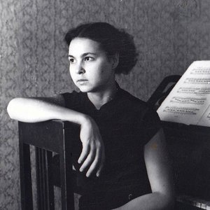 “Sofia Gubaidulina”的封面