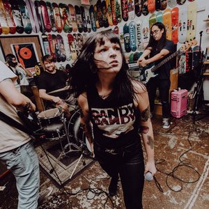 “Entry”的封面