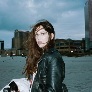 “Marie Davidson”的封面