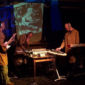 Image for 'blah blah tin'