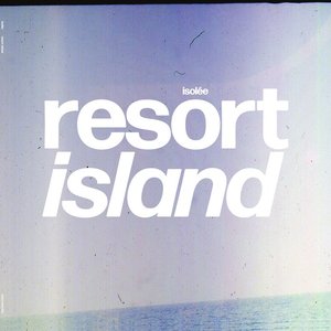 “Resort Island”的封面
