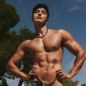Immagine per 'Ethan'