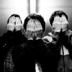 Image pour 'Six Hands'