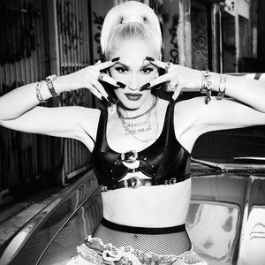 Image for 'Gwen Stefani'