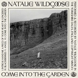 'Come Into The Garden'の画像