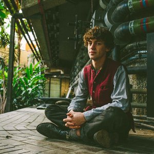 Imagen de 'Cosmo Sheldrake'