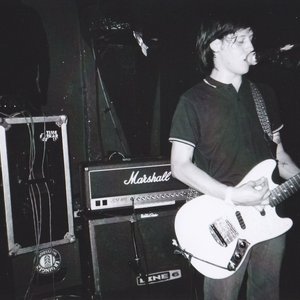 “Wavves”的封面