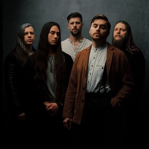 “Imminence”的封面