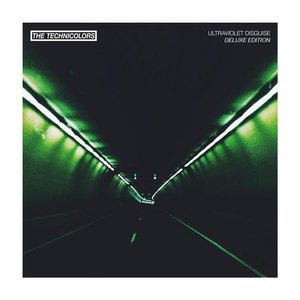 “Ultraviolet Disguise (Deluxe Edition)”的封面