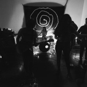 Imagen de 'Whirr'