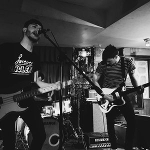 “Les Mauvais Jours”的封面