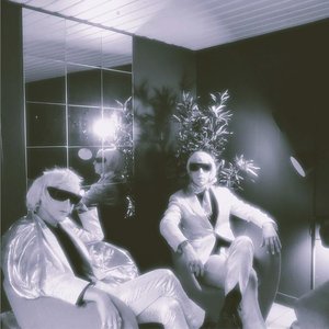 Immagine per 'Drab Majesty'
