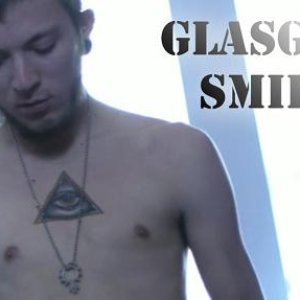 “Glasgow Smile”的封面