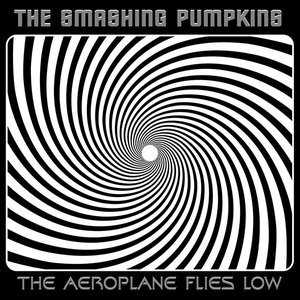 Imagem de 'The Aeroplane Flies Low'