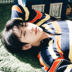 Imagem de 'Jinyoung'