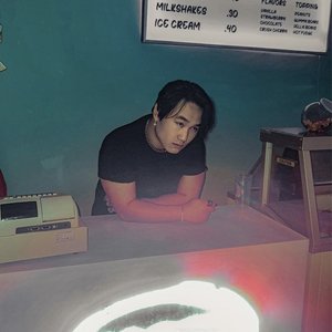 “PRETTY HAVØC”的封面
