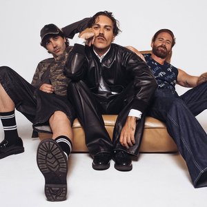 “Miss Caffeina”的封面