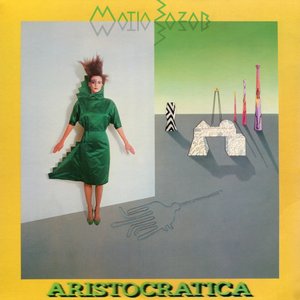 “Aristocratica”的封面